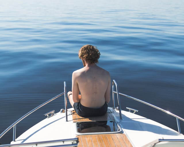 Man Enjoying Water on a Sunny Day | OS Marine Services Vancouver